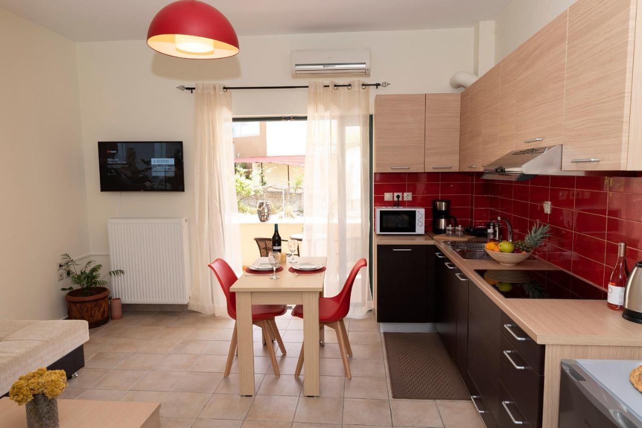 Plumi City Apartments Chania  Buitenkant foto