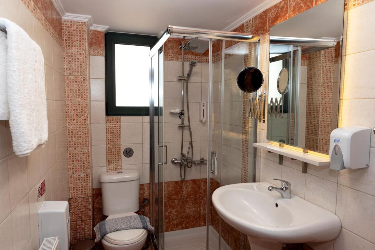 Plumi City Apartments Chania  Buitenkant foto