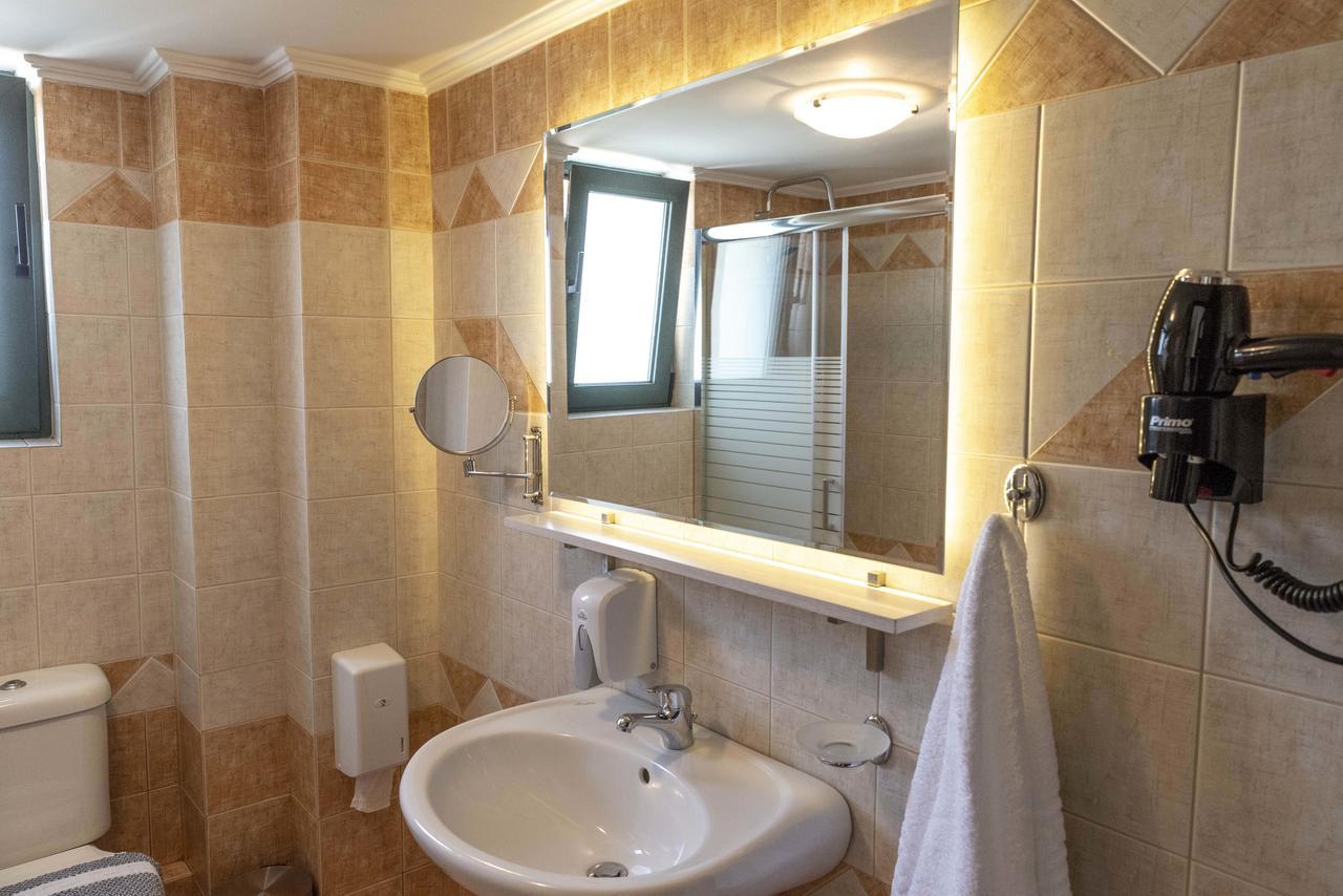 Plumi City Apartments Chania  Buitenkant foto