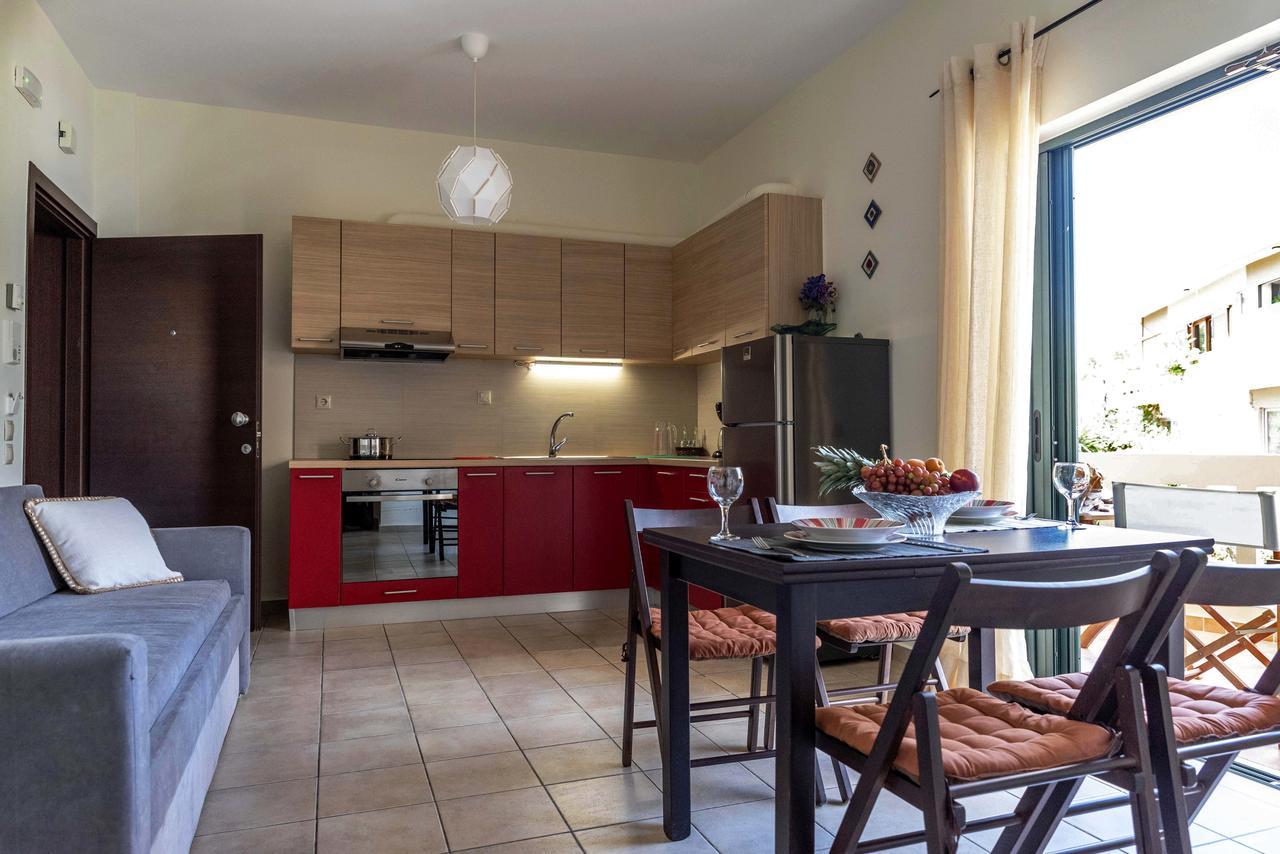 Plumi City Apartments Chania  Buitenkant foto