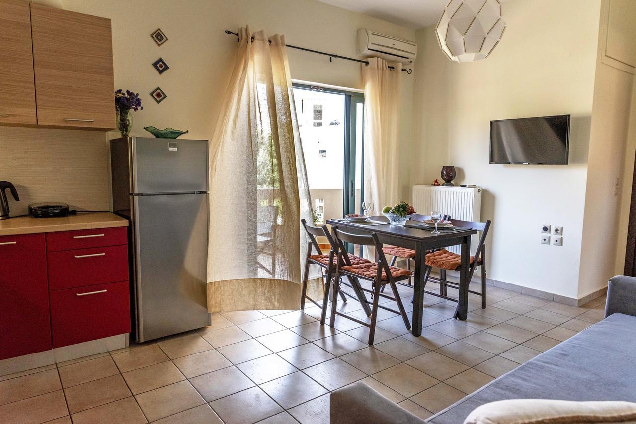 Plumi City Apartments Chania  Buitenkant foto